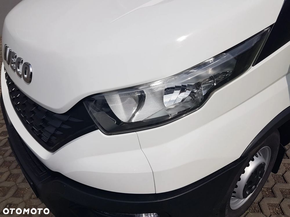 Iveco DAILY KONTENER NISKOPODŁOGOWY 4,43x2,23x2,42 SKLEP FOODTRUCK BAR KLIMA KONIOWÓZ KAMPER - 23