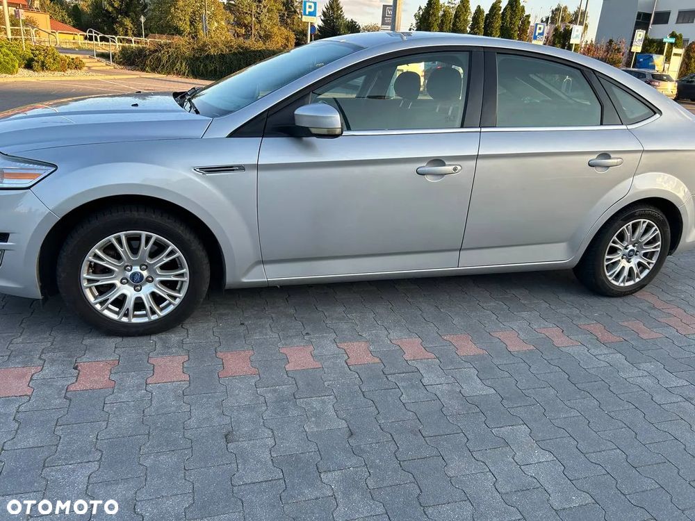 Ford Mondeo 2.0 TDCi Ambiente - 4