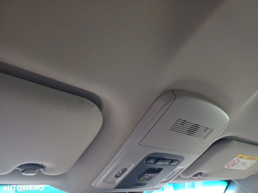 Toyota Camry 2.5 Hybrid Dynamic - 23