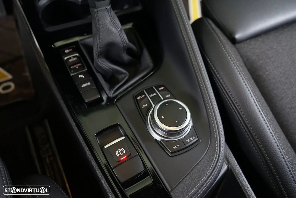 BMW X1 25 e xDrive - 35