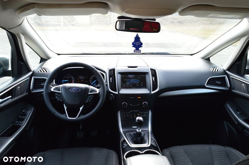 Ford S-Max - 33