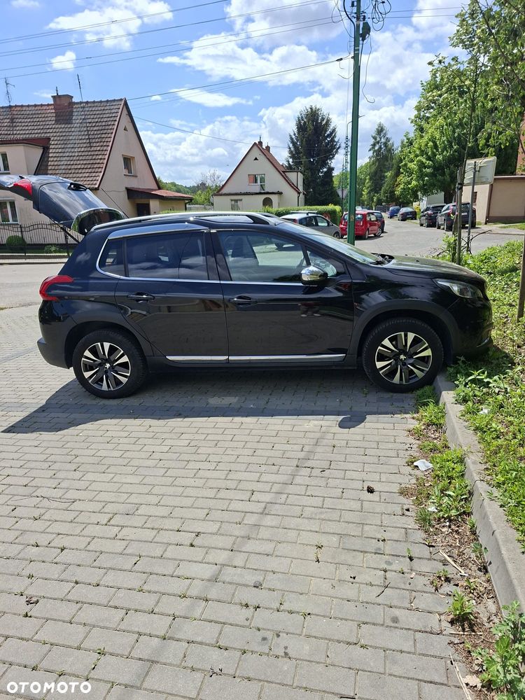 Peugeot 2008 1.2 Pure Tech Allure S&S EAT6 - 9
