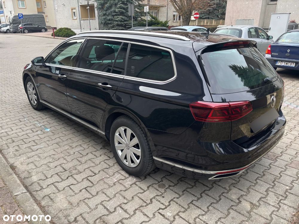 Volkswagen Passat 2.0 TDI SCR DSG Elegance - 3