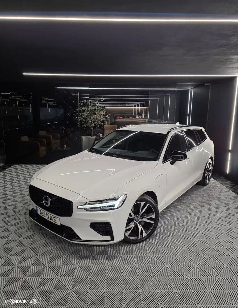 Volvo V60 2.0 T6 AWD TE R-Design Expression - 2