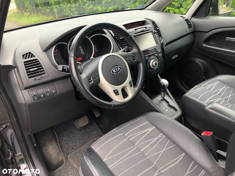 Kia Venga - 13