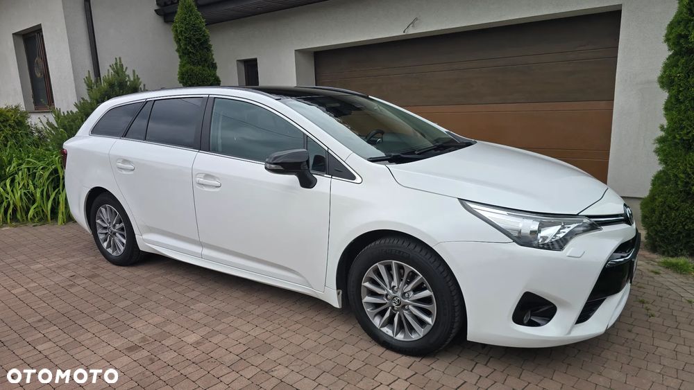 Toyota Avensis - 12
