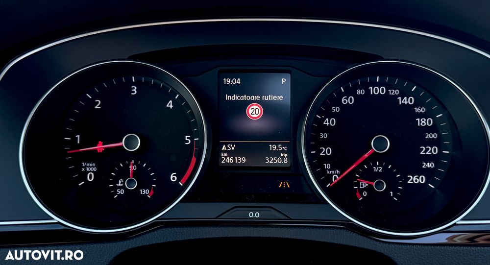 Volkswagen Passat Alltrack 2.0 TDI DSG 4Motion - 19
