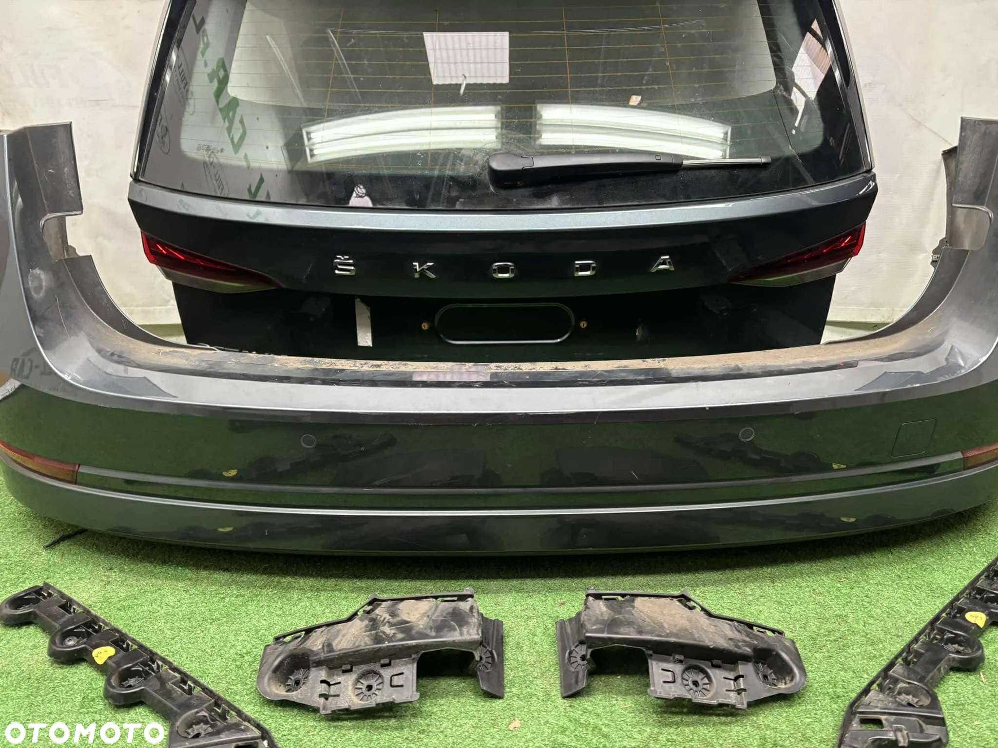 SKODA OCTAVIA IV KOMBI TYŁ KOMPLETNY 2019 R LF7Y - 6