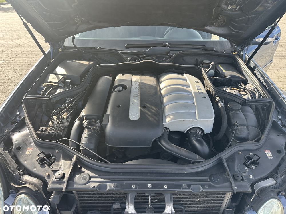 Mercedes-Benz Klasa E - 15