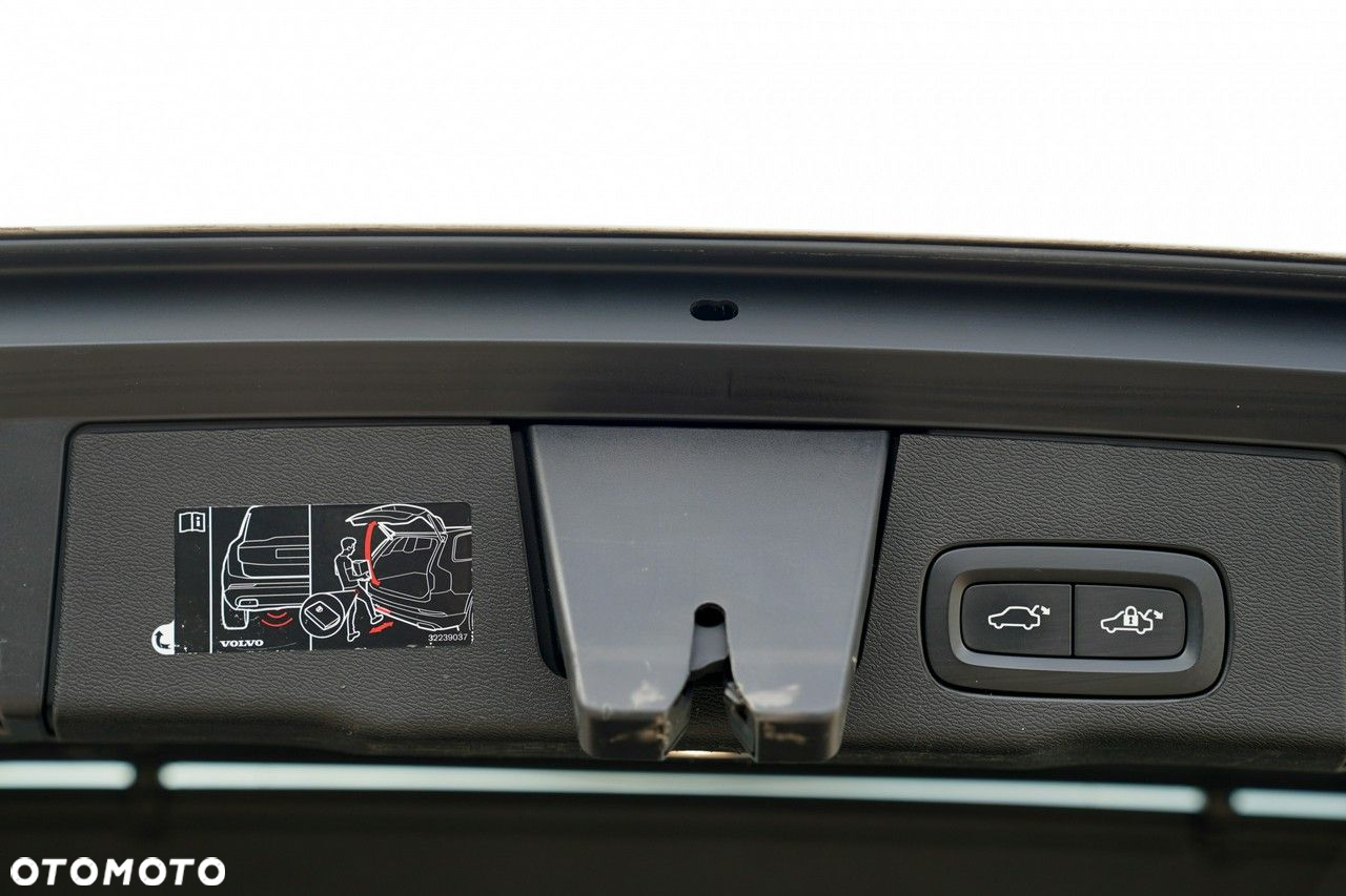 Volvo XC 60 D4 Inscription - 17