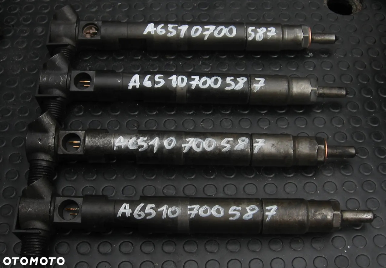 wtrysk wtryski 2.2 CDI MERCEDES SPRINTER A211 A6510700587 - 2