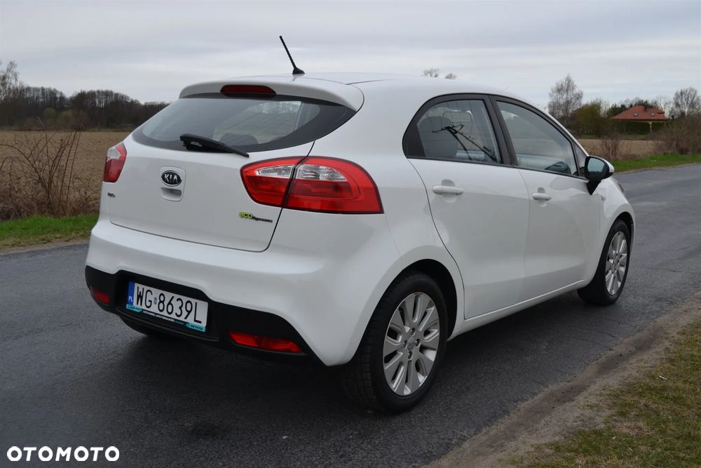 Kia Rio 1.2 Business Line - 4
