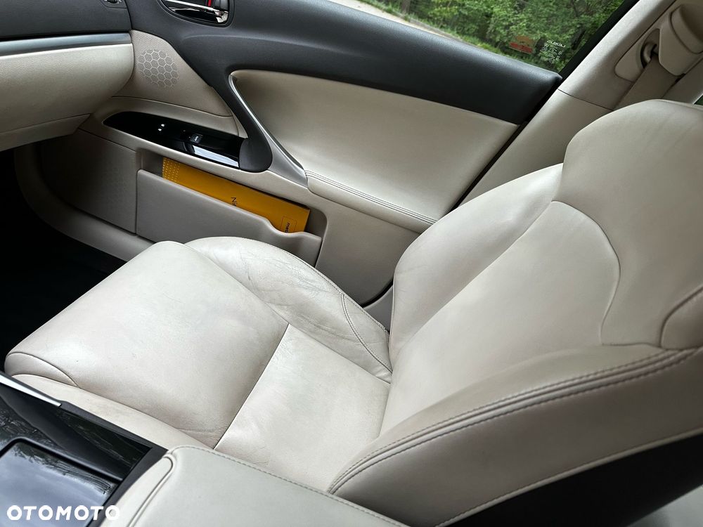 Lexus IS 250 Elegance - 12