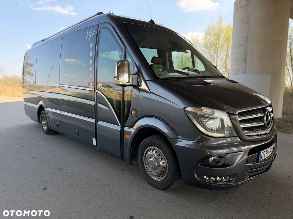Mercedes-Benz Sprinter - 2