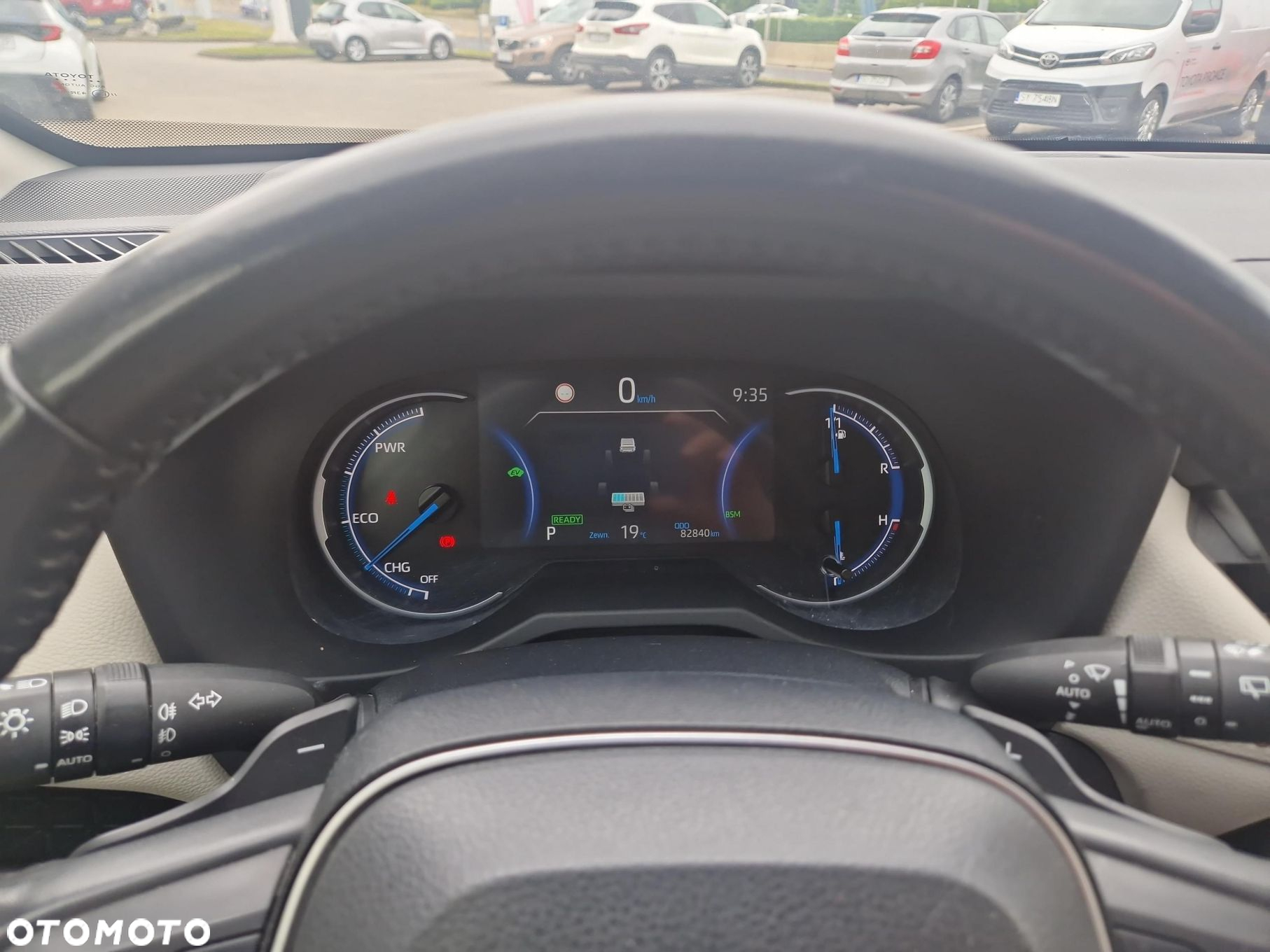 Toyota RAV4 - 8