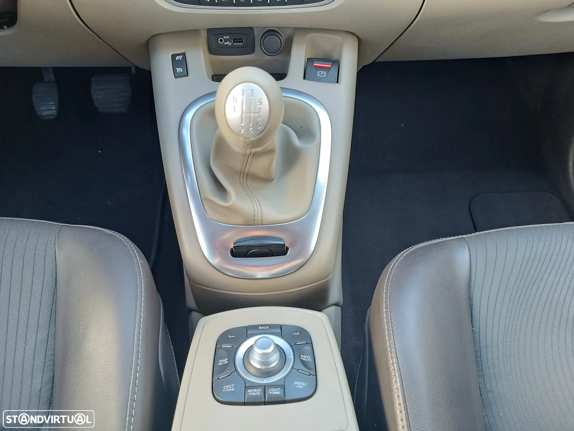 Renault Scénic 1.5 dCi Dynamique S - 19