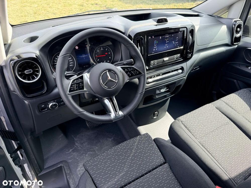 Mercedes-Benz Vito - 25