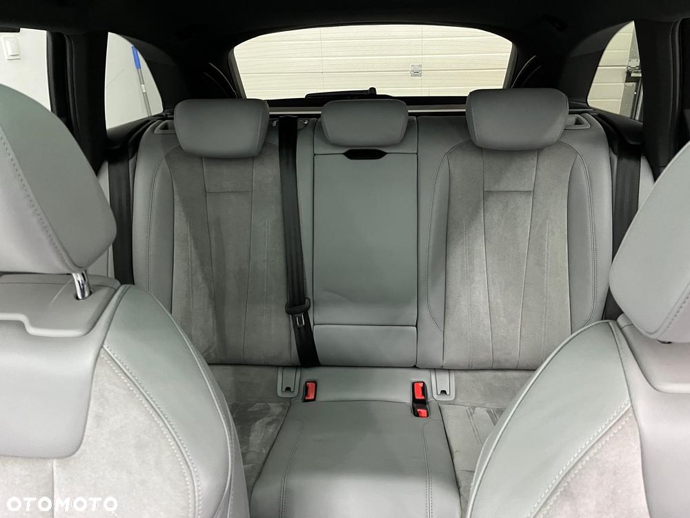 Audi A4 Avant 40 TDI S tronic - 9