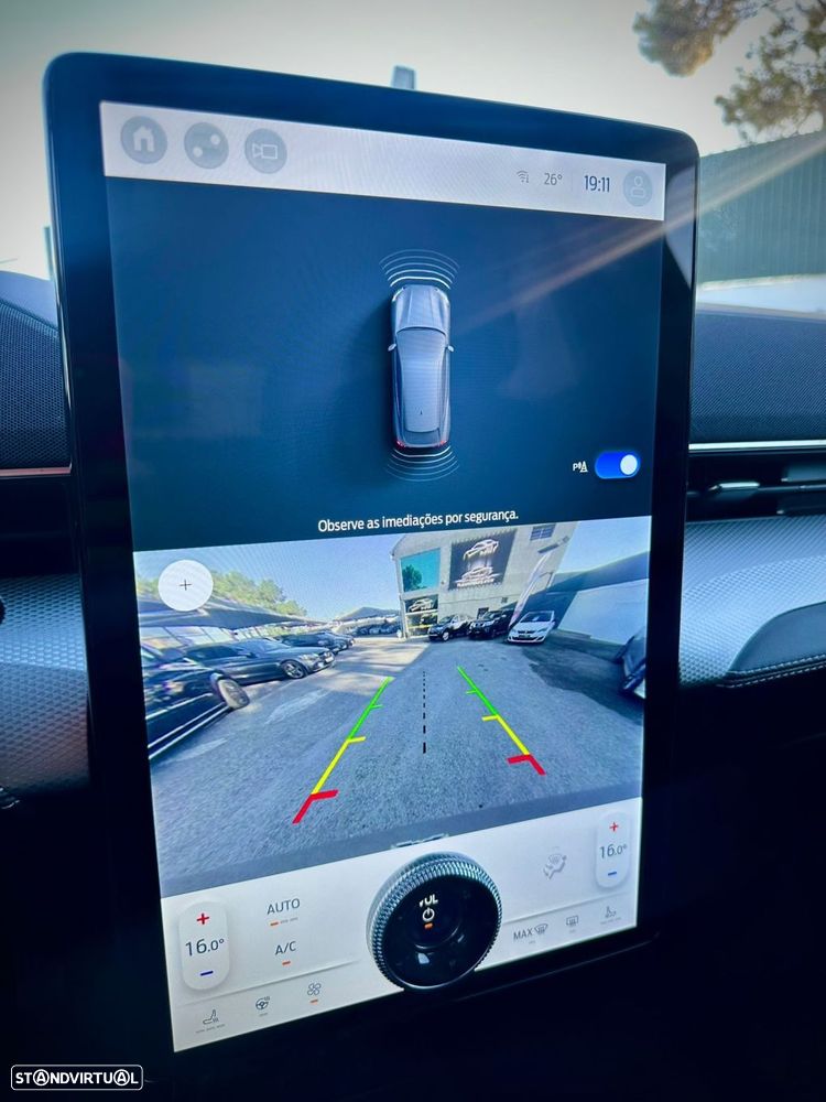 Ford Mustang Mach-E Premium AWD - 17