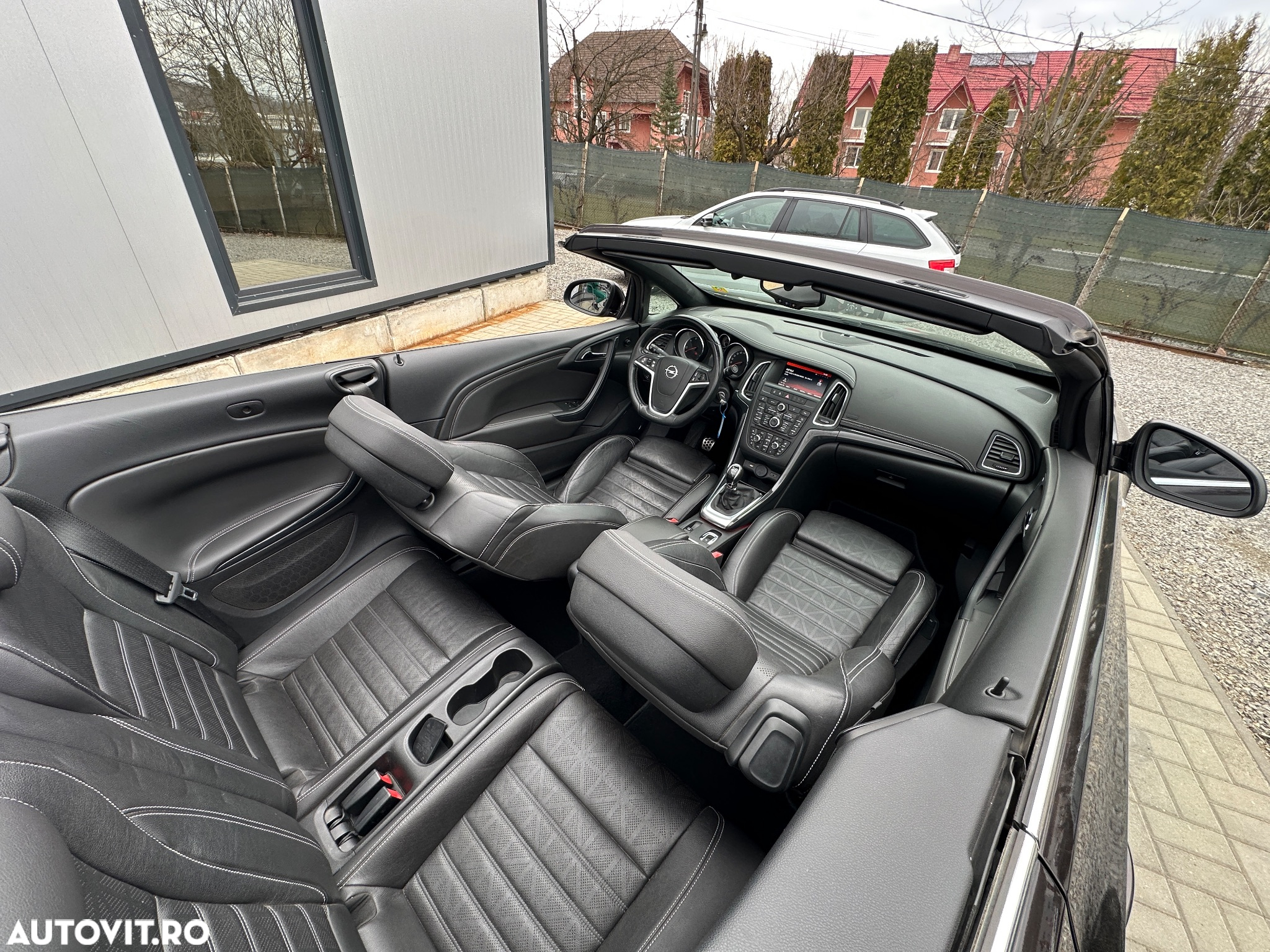 Opel Cascada 2.0 CDTI ECOTEC Start/Stop Cabriolet - 33