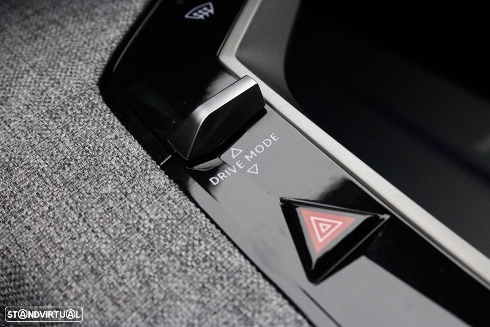 Peugeot E-3008 73 kWh Allure - 30