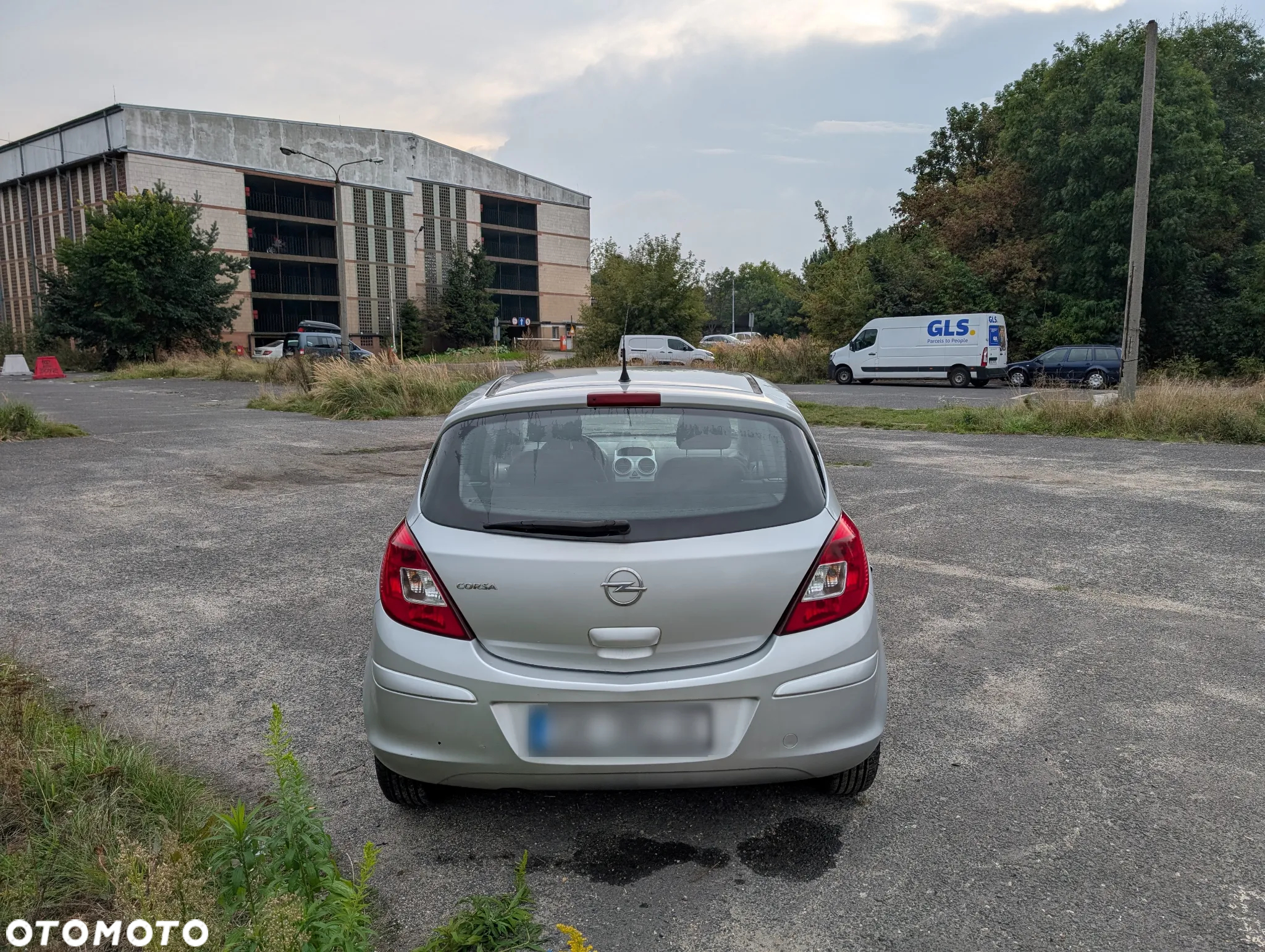 Opel Corsa 1.2 16V Edition / Active - 4