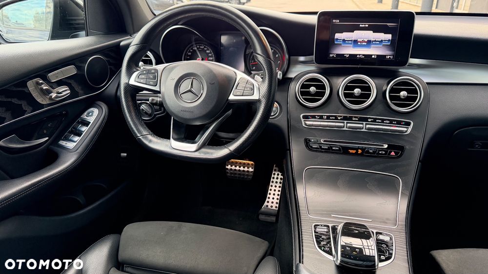 Mercedes-Benz GLC - 25