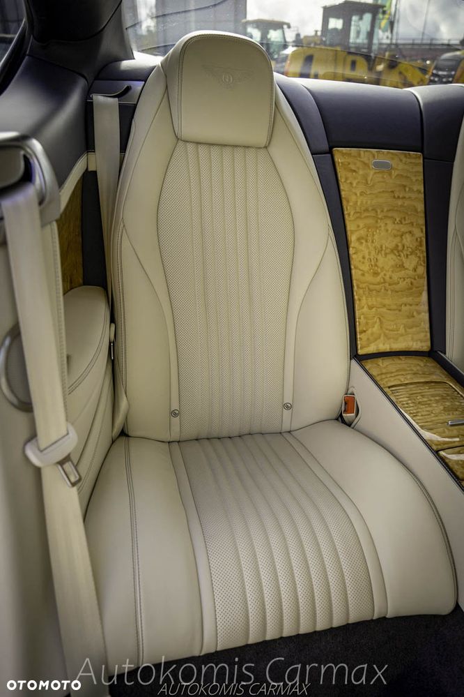 Bentley Continental GT - 37