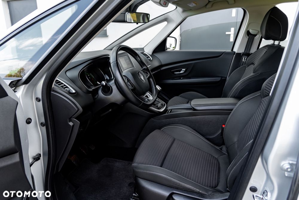 Renault Scenic 1.7 Blue dCi Zen - 17