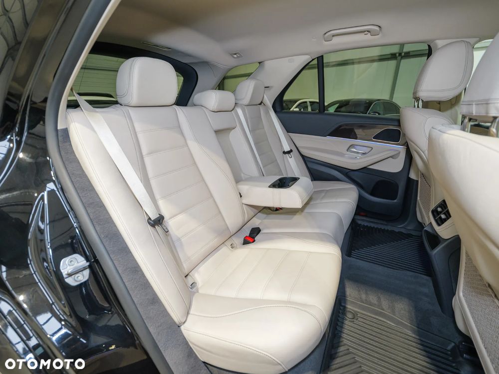 Mercedes-Benz GLE - 19