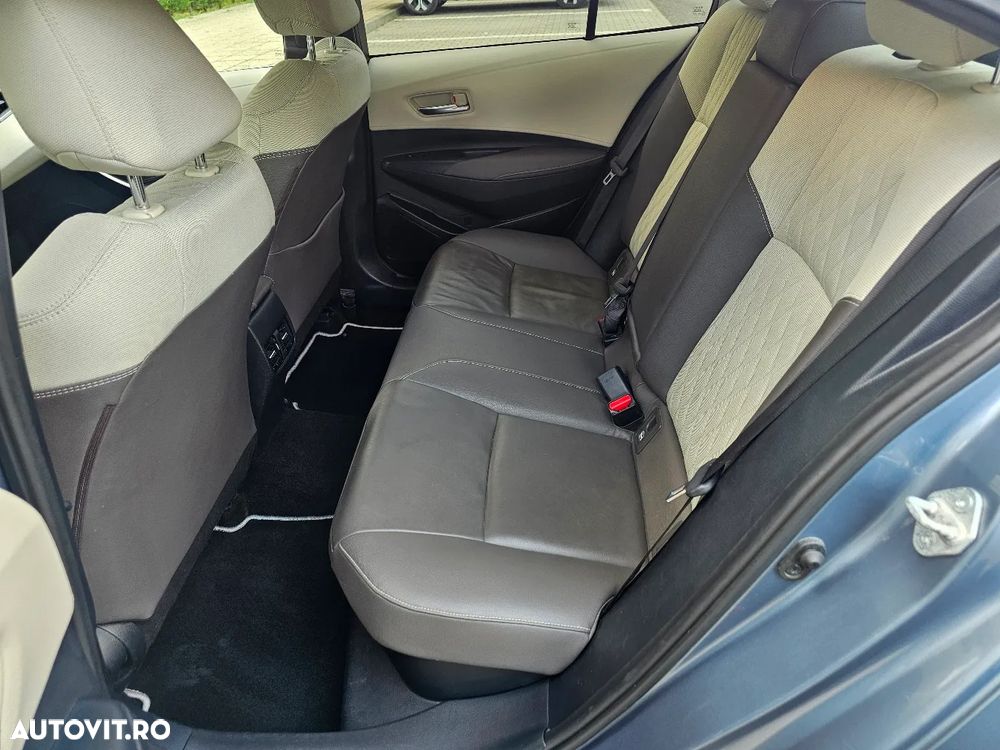 Toyota Corolla 1.8 HSD Exclusive - 6