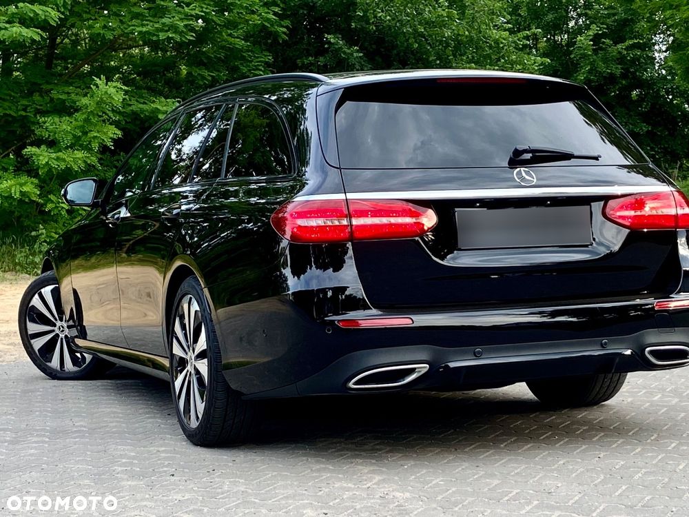 Mercedes-Benz Klasa E 220 d 9G-TRONIC AMG Line - 19