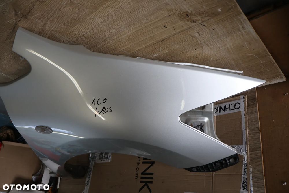 TOYOTA AURIS I 07-09R BŁOTNIK PRZÓD PRZEDNI PRAWY 1C0 - 5