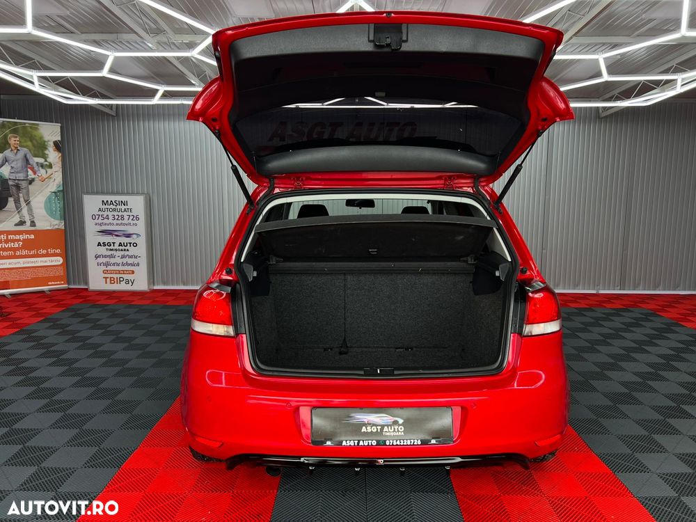 Volkswagen Golf - 17