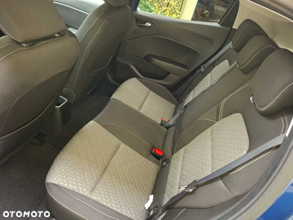 Renault Clio 1.6 E-TECH Techno - 27