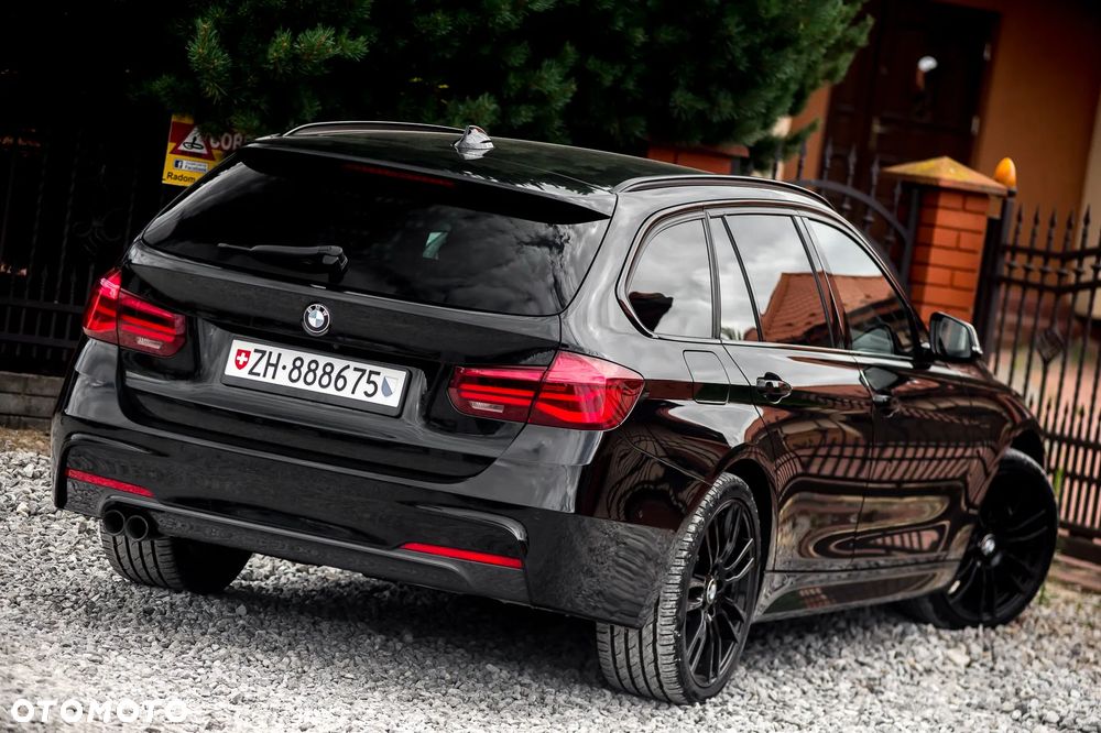 BMW Seria 3 320d Touring xDrive M Sport - 12