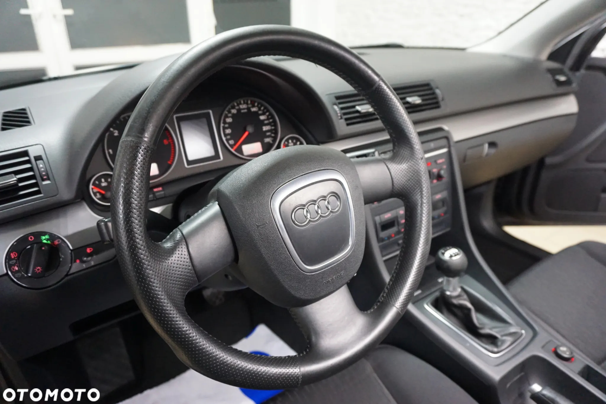 Audi A4 Avant 2.0 TDI - 18
