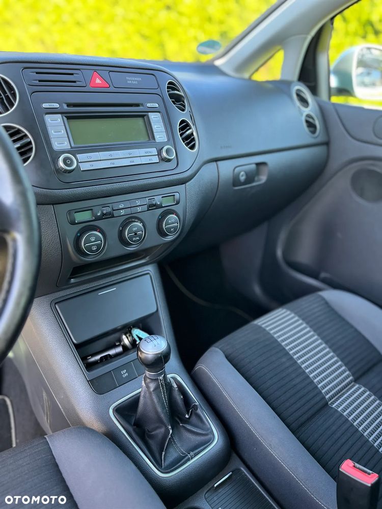 Volkswagen Golf Plus - 12