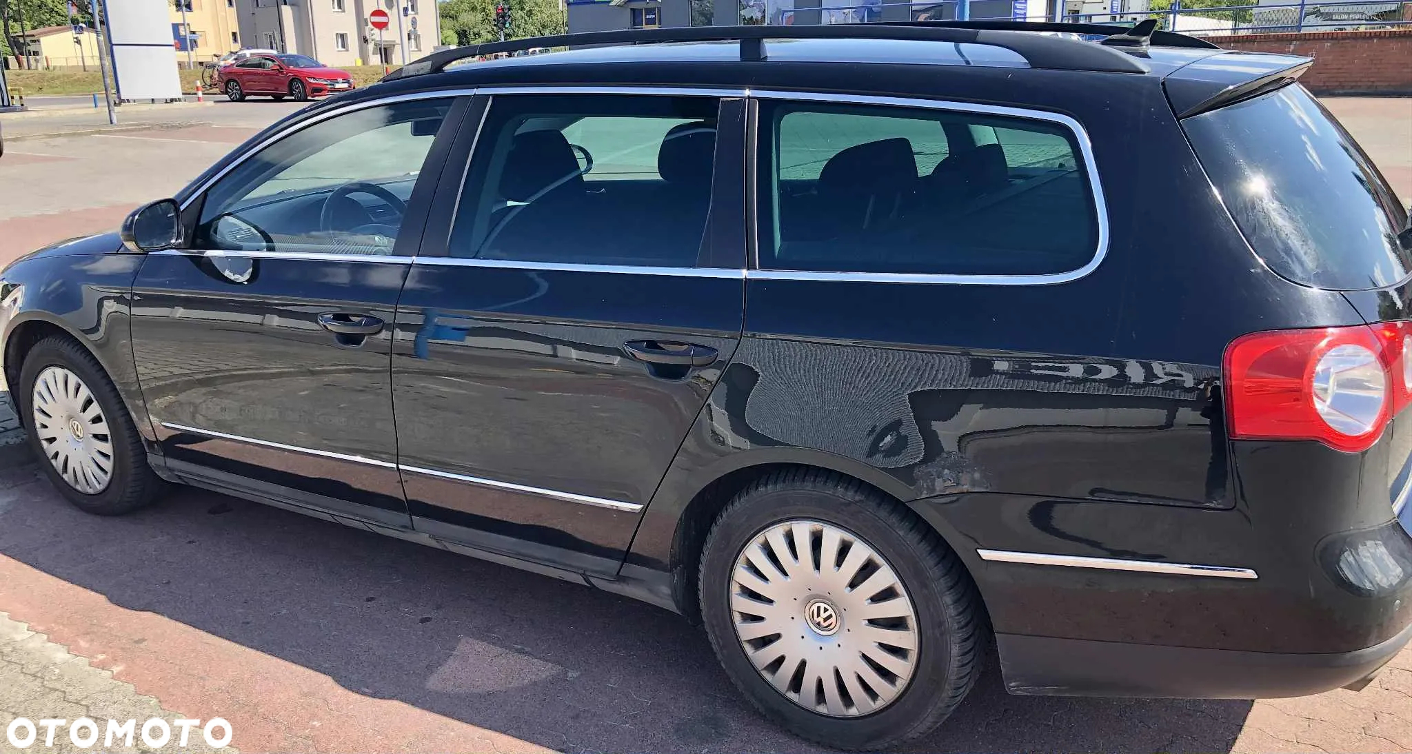 Volkswagen Passat - 4