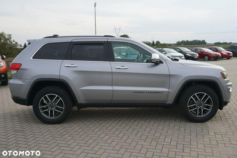 Jeep Grand Cherokee - 4