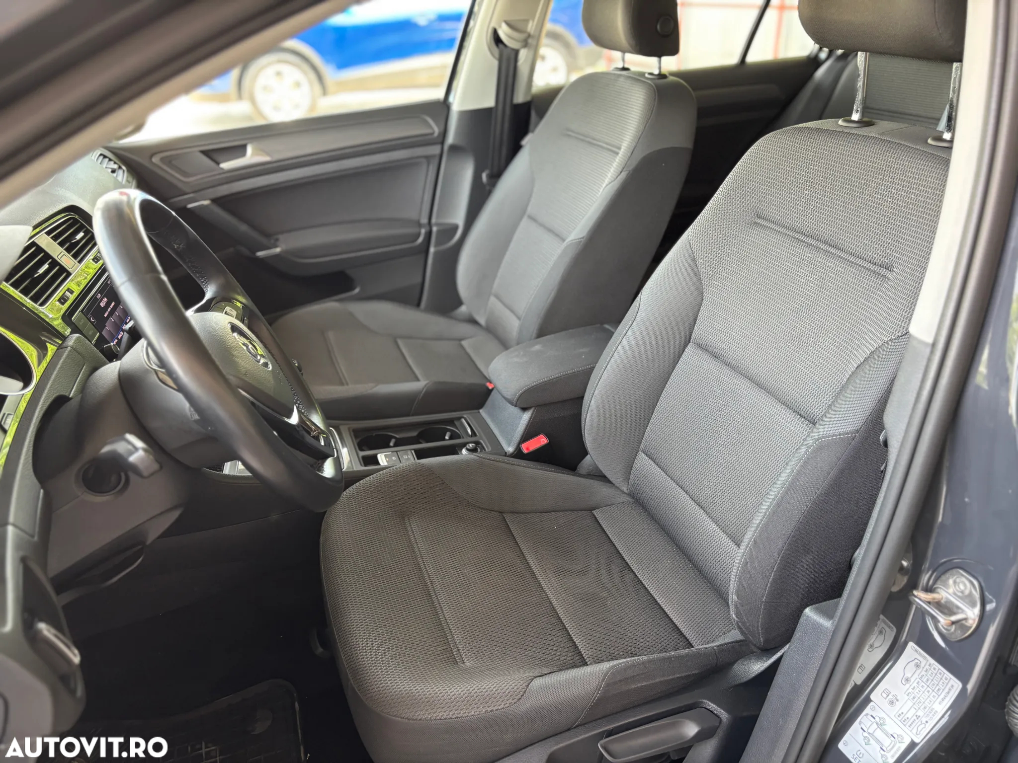 Volkswagen Golf 1.6 TDI Trendline - 13