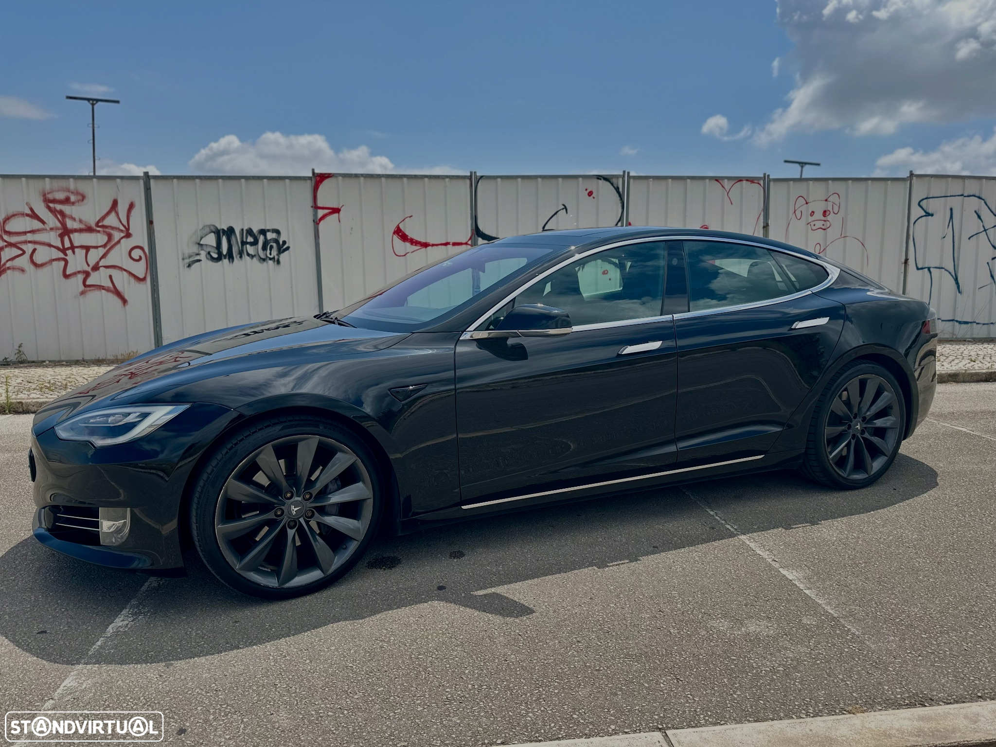 Tesla Model S - 2