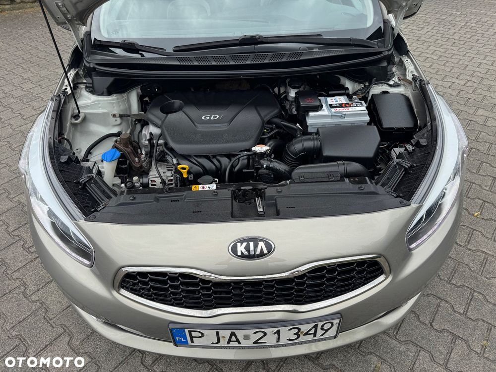 Kia Ceed 1.6 GDI Business Line - 28