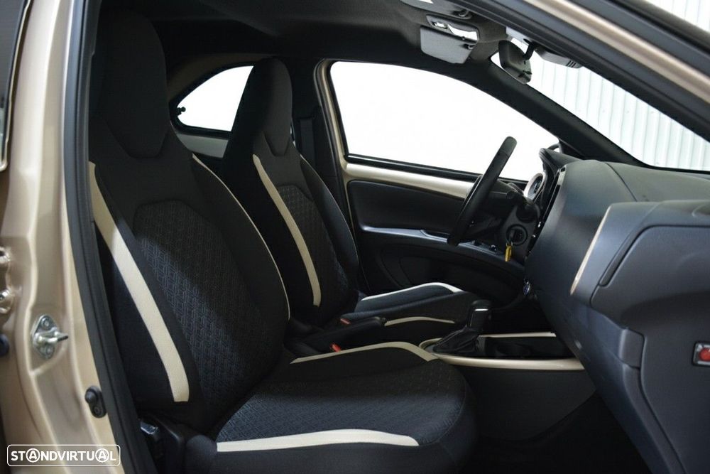 Toyota Aygo X 1.0 Pulse CVT - 15