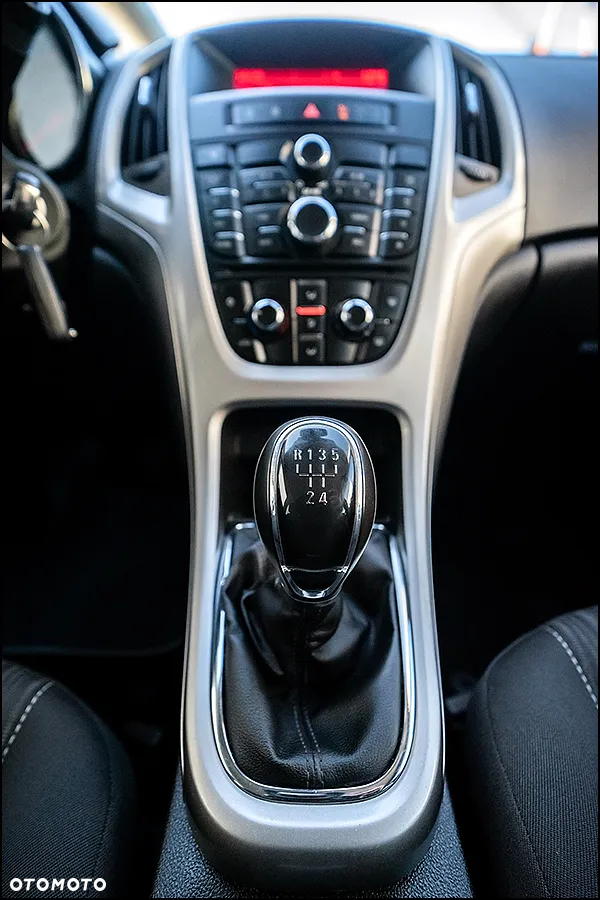 Opel Astra - 24