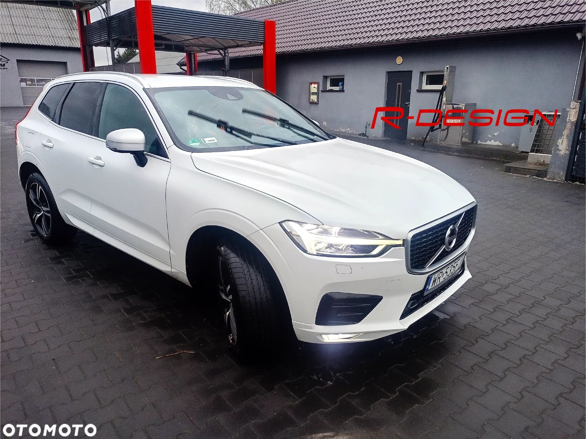 Volvo XC 60 D4 R-Design - 1