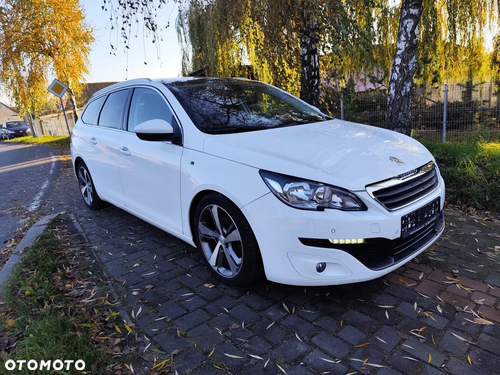 Peugeot 308 1.2 PureTech GPF Allure Pack S&S - 3