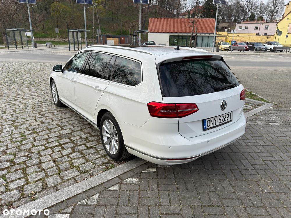 Volkswagen Passat - 8