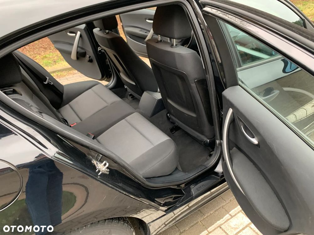 BMW Seria 1 116i - 4