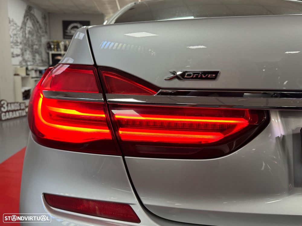 BMW 740 d xDrive Pack M Auto - 14
